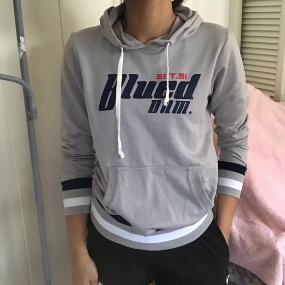 Gray Sweatshirt - Picture 4 of 4